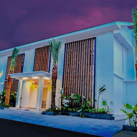 กาเบราส ลักชัวรี บาย อมิทยา Hotel Sumenep ภายนอก รูปภาพ